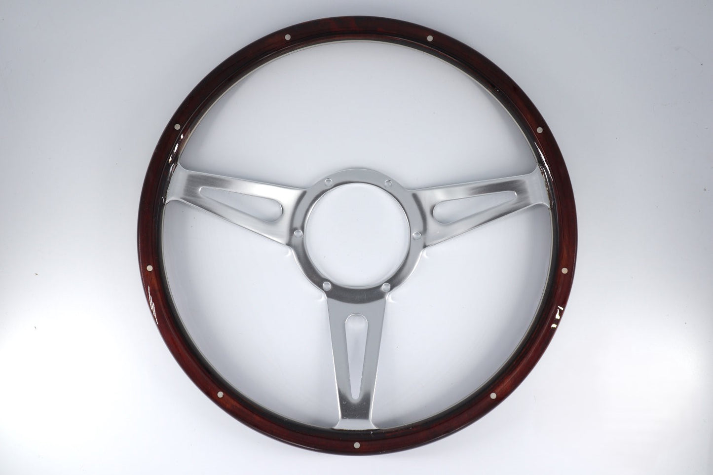 Classic Mountney Light Woodrim steering wheel - 13"