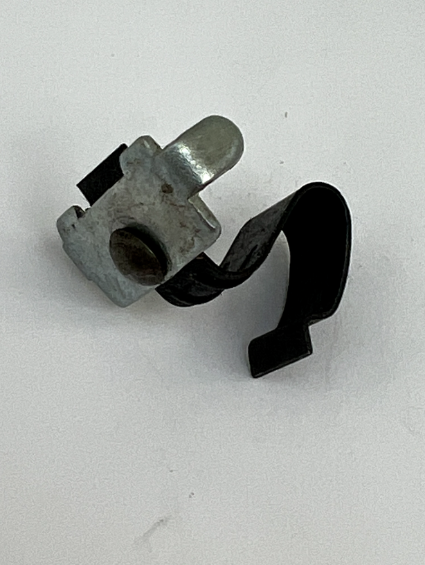 CLIP RIM RETAINER B
