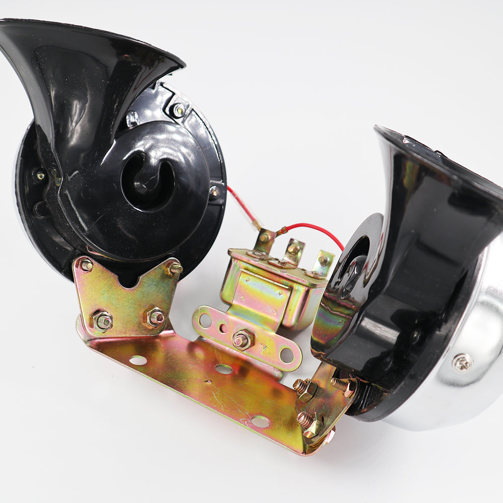 
                  
                    Classic style 12V twin tone horn set
                  
                