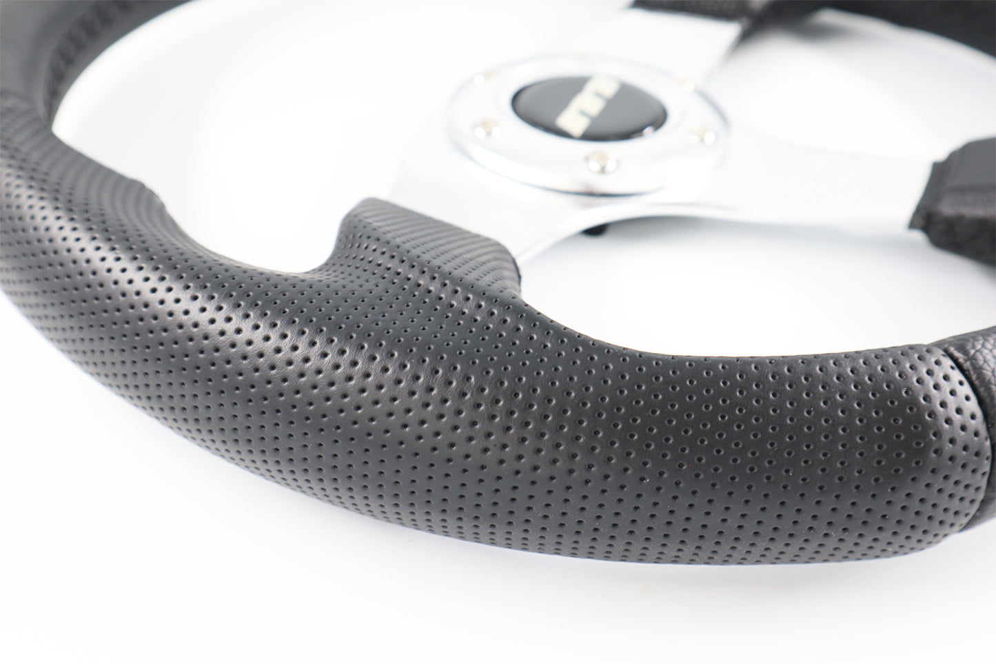 340mm Moulded Steering Wheel - Silver Centre - M Range